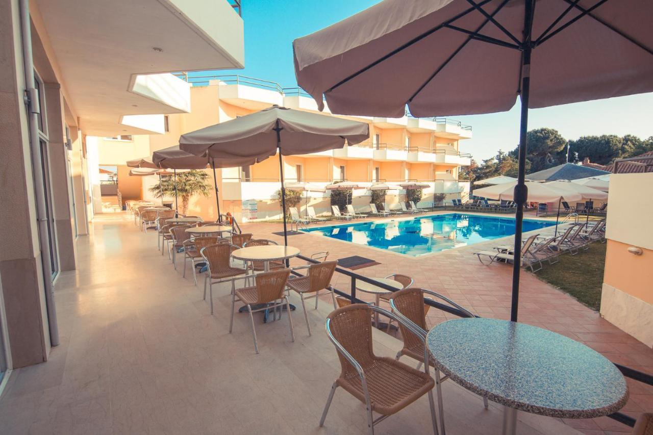 Adonis Hotel Превеза Екстериор снимка